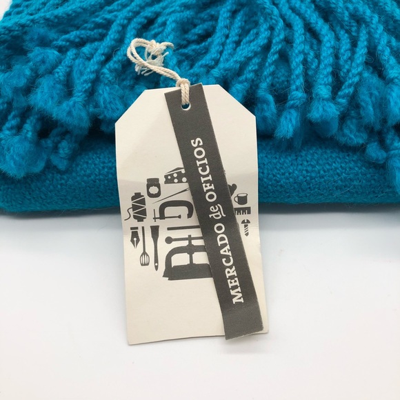 Alpaca blue fringy scarf - Picture 4 of 4